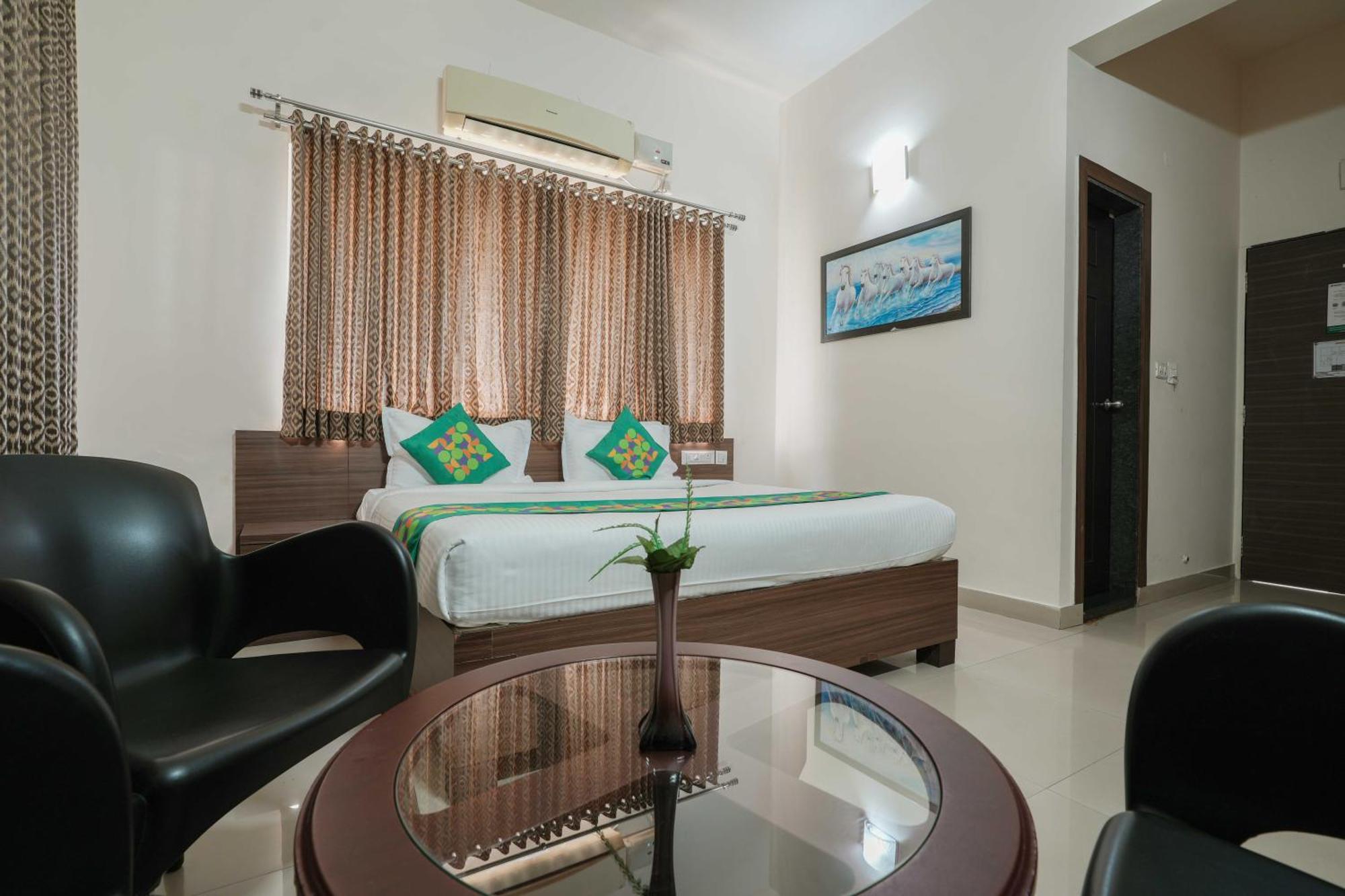 Treebo Pappilon Palace - Pvs Circle Mangalore Exterior foto