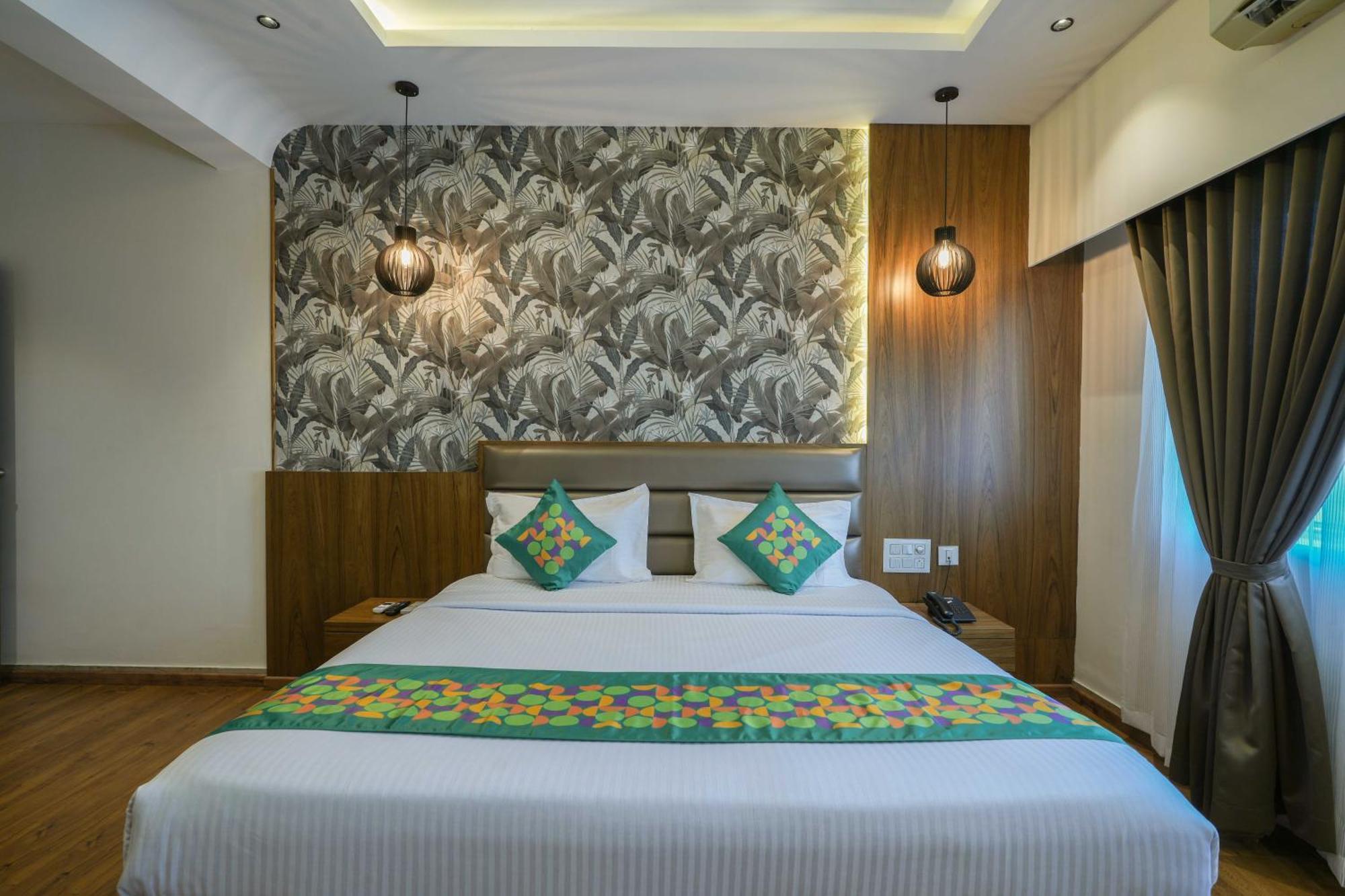 Treebo Pappilon Palace - Pvs Circle Mangalore Exterior foto