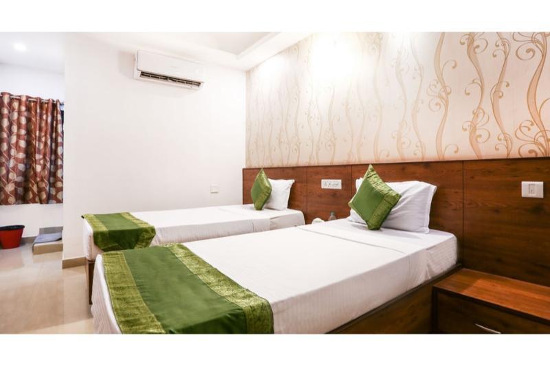 Treebo Pappilon Palace - Pvs Circle Mangalore Exterior foto