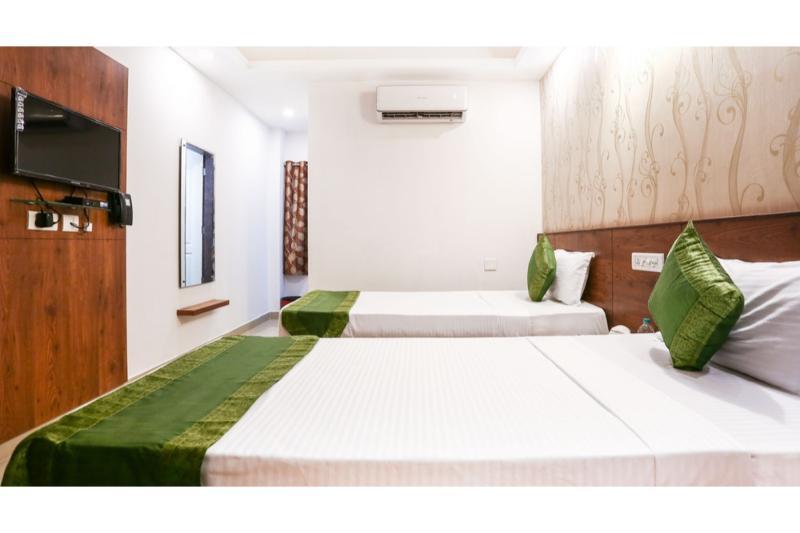 Treebo Pappilon Palace - Pvs Circle Mangalore Exterior foto